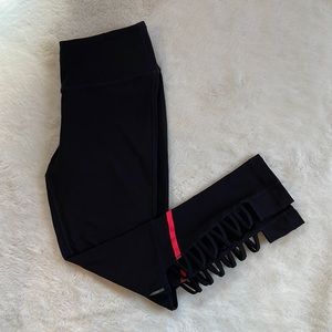 Mondetta high waisted cut out leggings (XS)